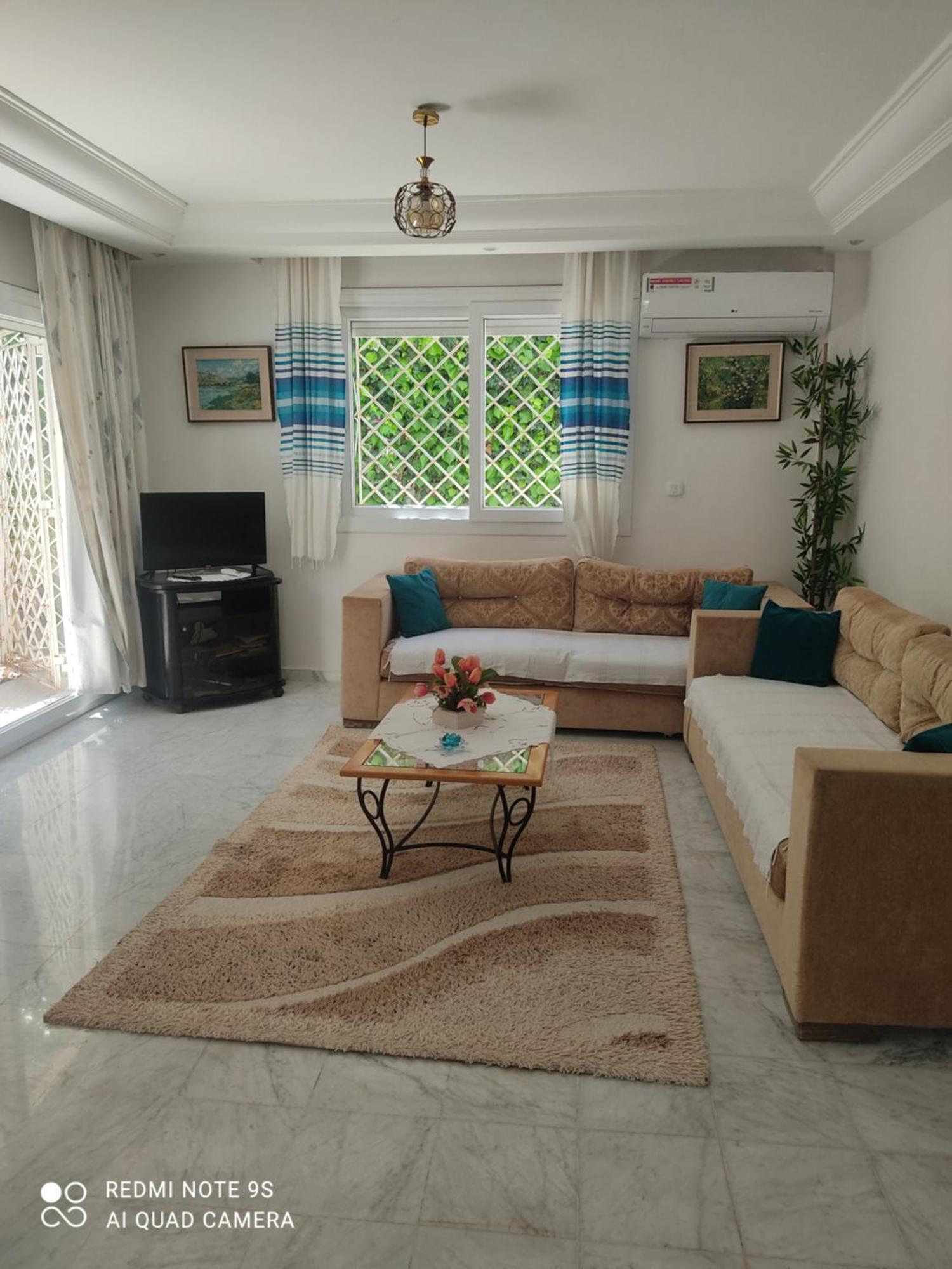 Etage De Villa Avec Jardin, Pres De L'Aireport Et Parking Prive Ariana Exteriér fotografie